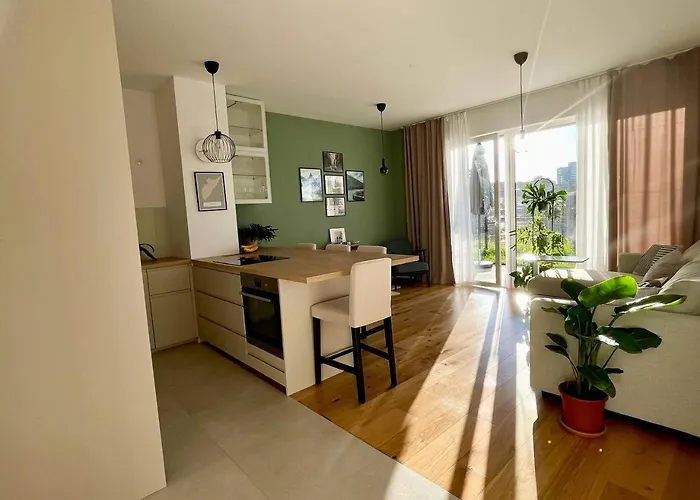 Modern With Garden Free Parking ليوبليانا